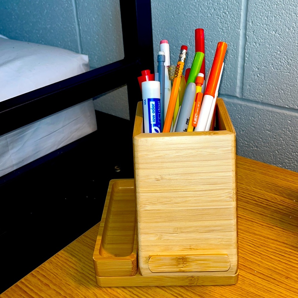 Brand new Desk Wireless Charger